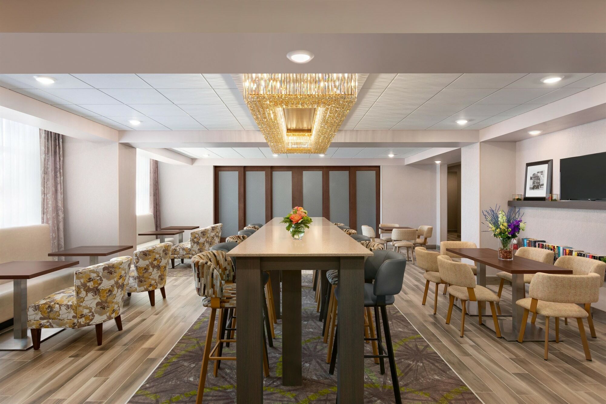The Landing Hotel & Conference Centre St. Paul Dış mekan fotoğraf